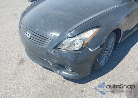 2015 Infiniti Q60 z USA, uszkodzony, nr VIN JN1CV6EL9FM890233